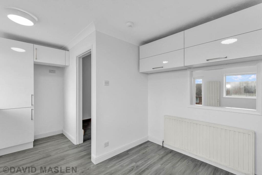 kitchen-breakfast room1.jpeg