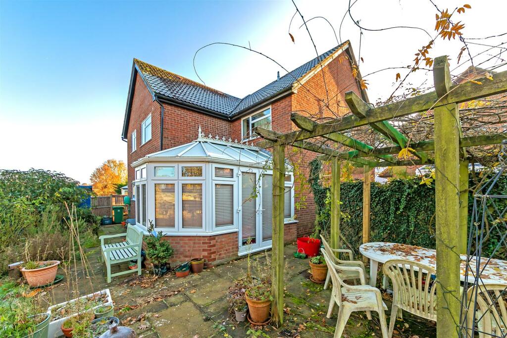 5PollicottClose-25.jpg