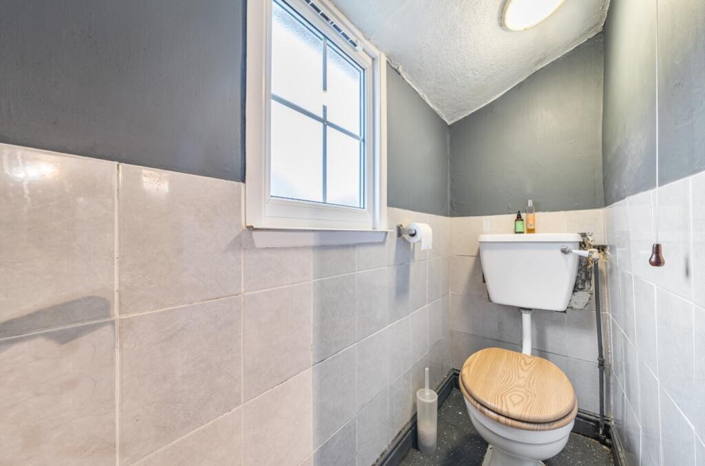 1389077-7-693c4a52c575c