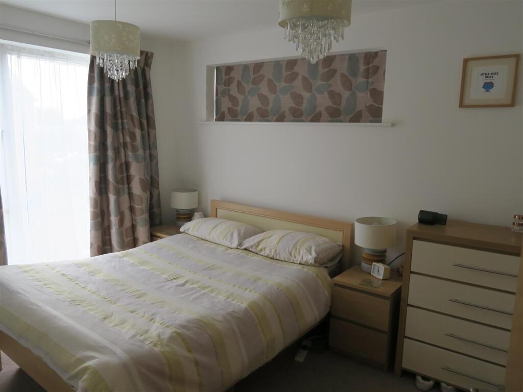 Bedroom one.JPG
