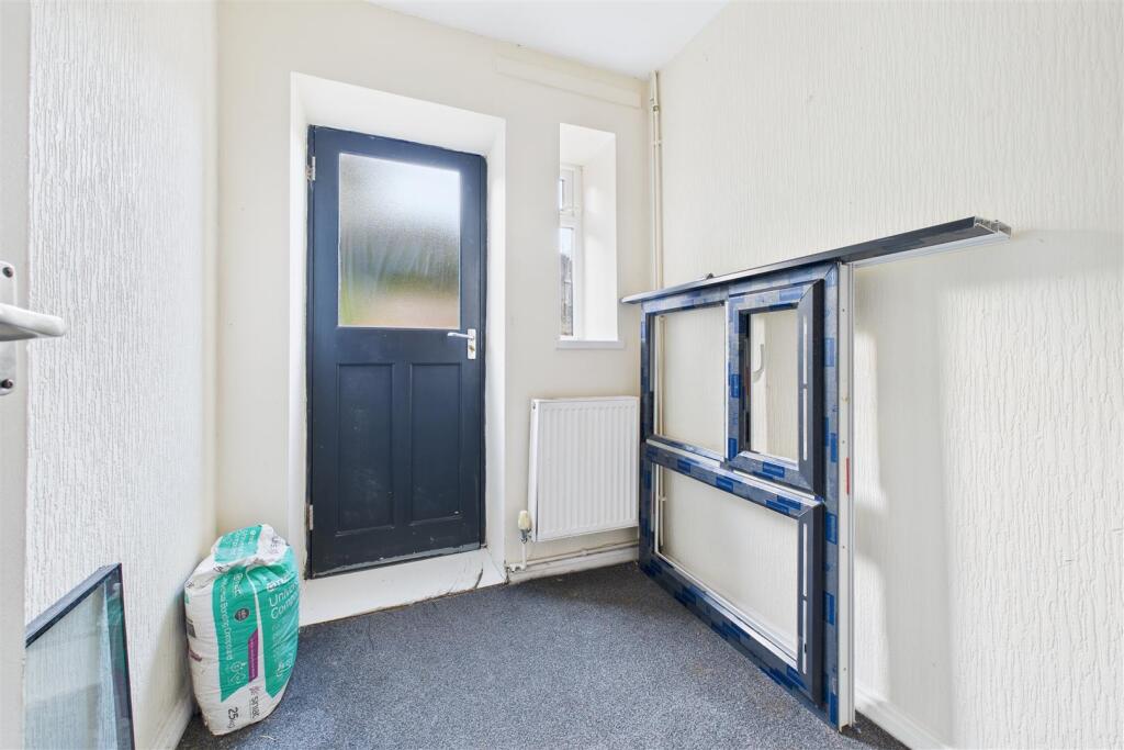 91 Redford Crescent, Withywood, Bristol BS13 8SA |