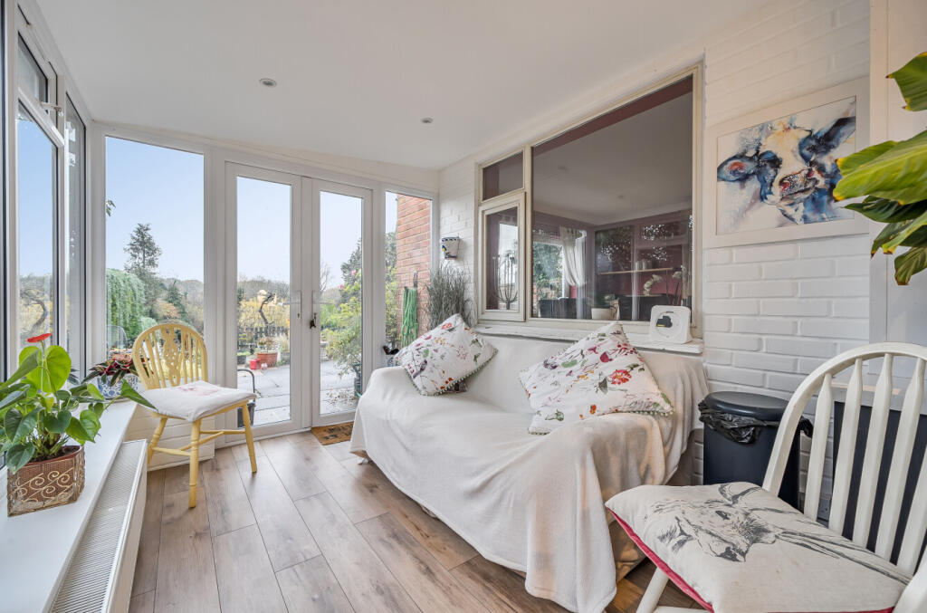 1380974-15-69174b...