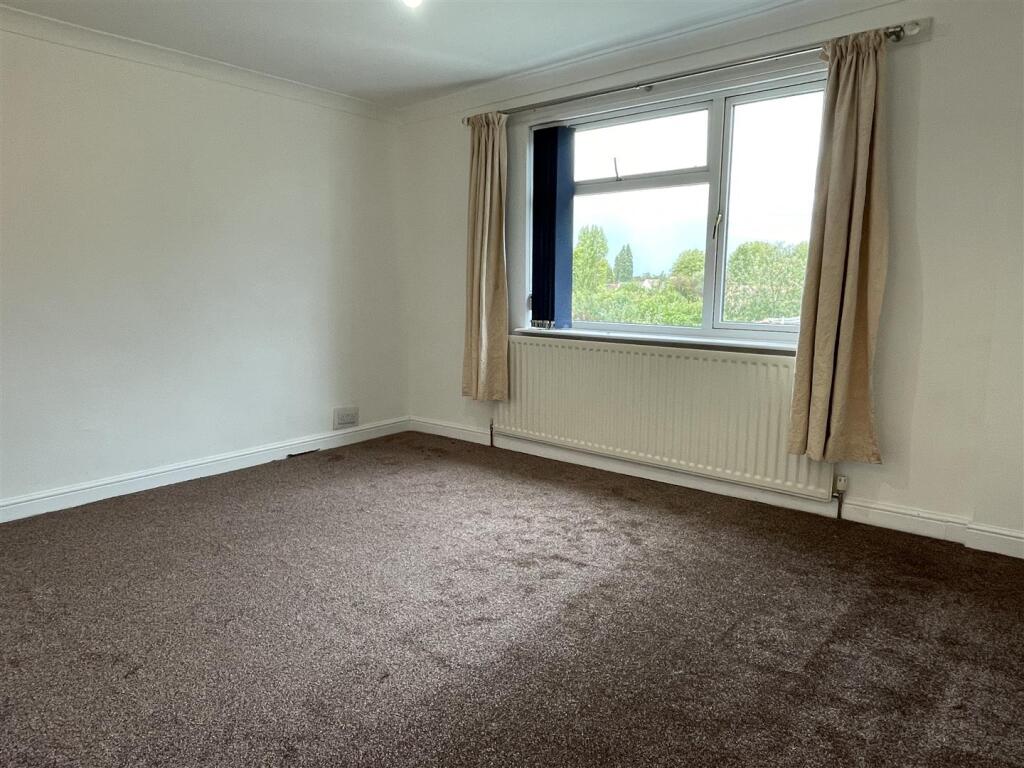 Bedroom.5.JPG