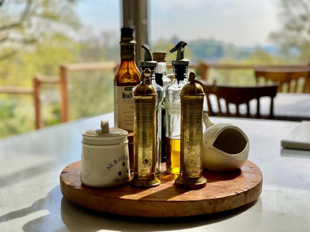 Middle Coppice - entertain in style.jpg