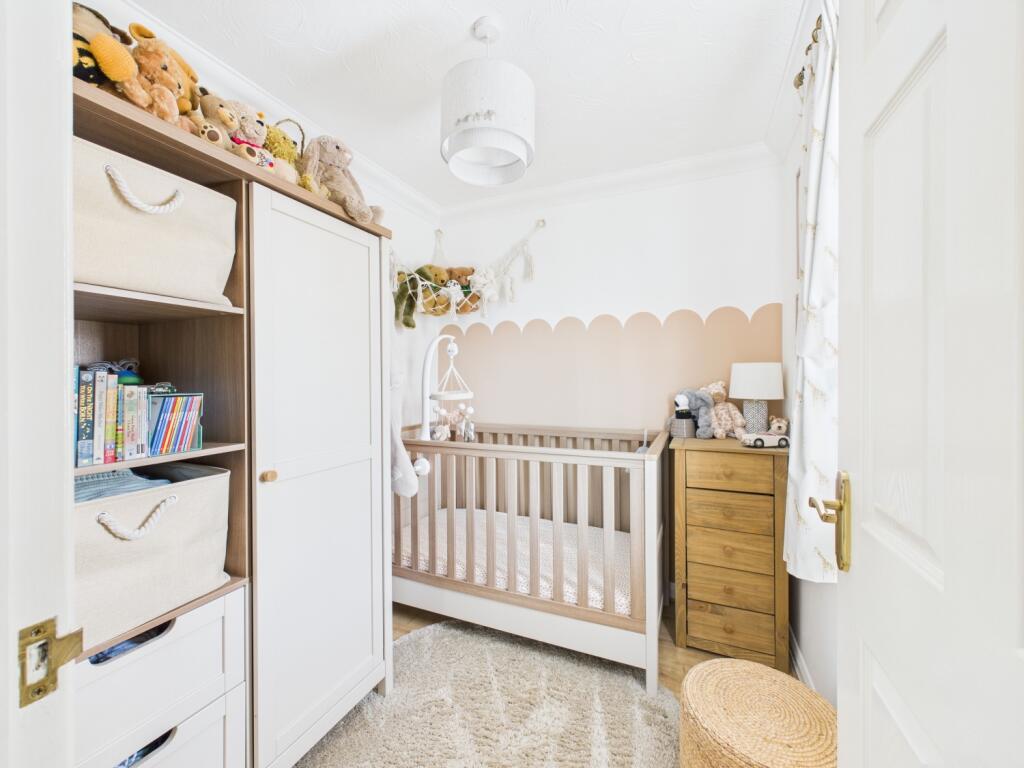 20. CAM04922G0-PR0014-STILL017