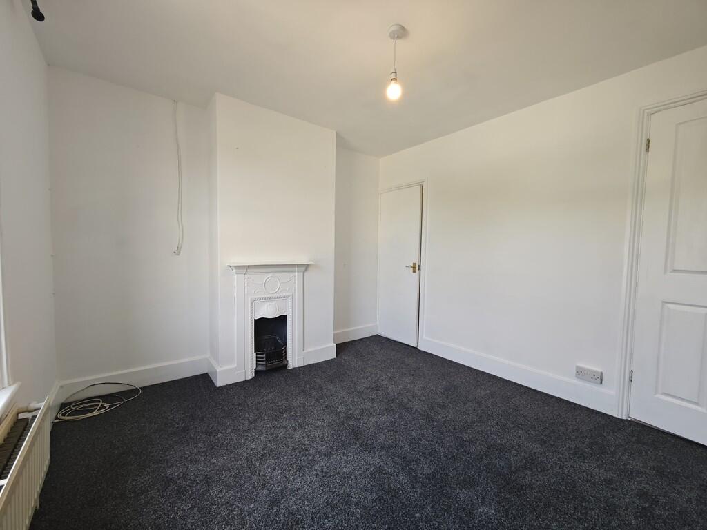 Bedroom 1 (1)