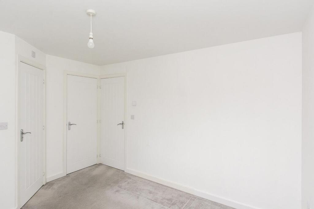 (Bedroom One Photo Two)