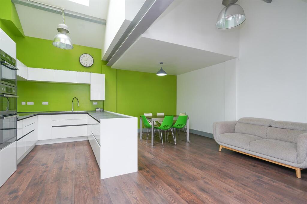 56 Grove Street-5.jpg