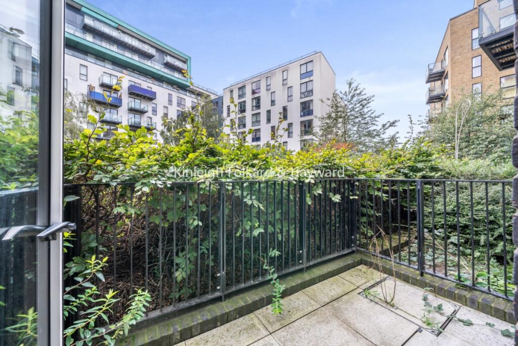 a38df1e3-26af-49dc-8