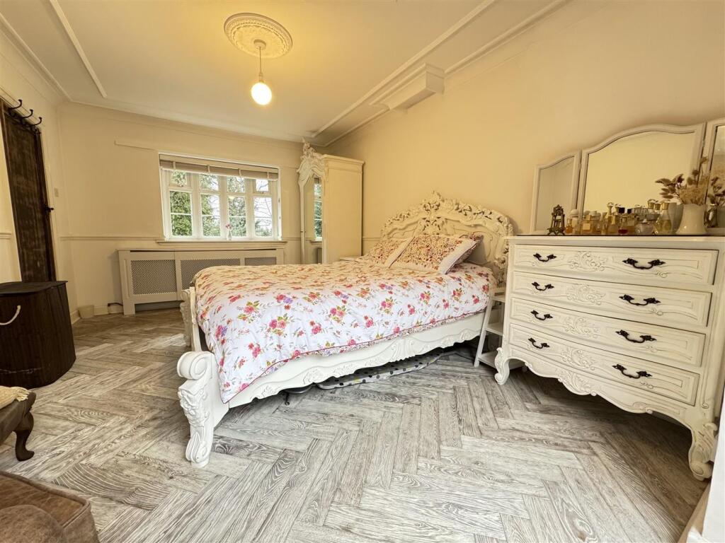 IMG_5268 (Large).JPG