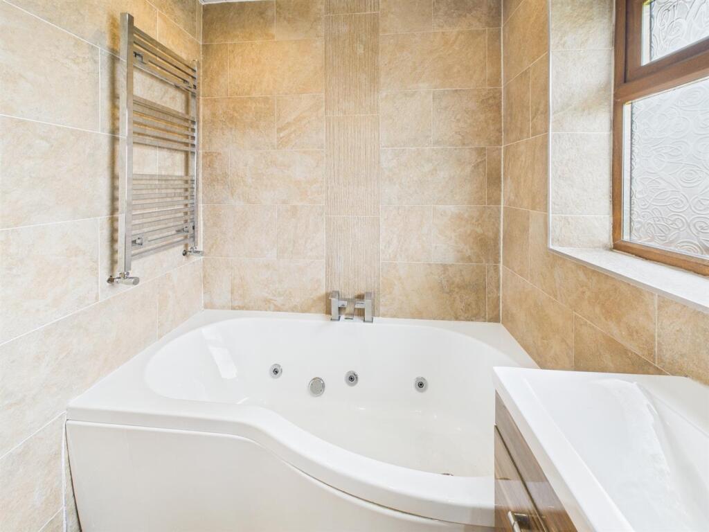 Bathroomhttps://login2.vebraalto.com/#