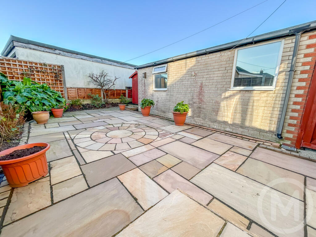 highcroft 8 (11).JPG