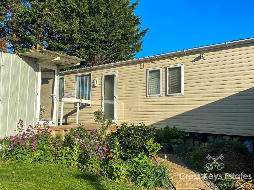 3-Pic 3 - Caravan.jpg