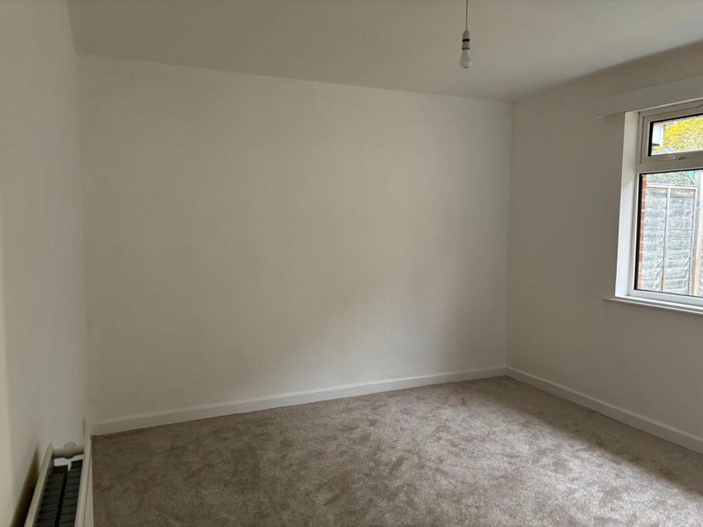 Rear bedroom