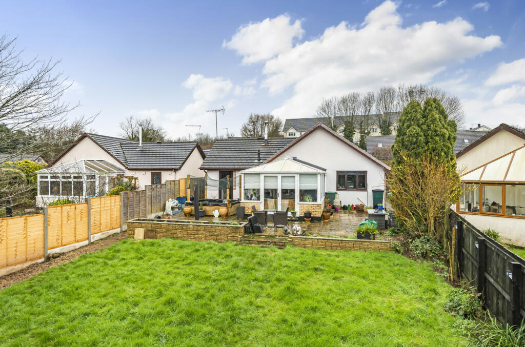 Rear Aspect &amp; Garden