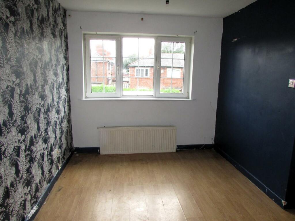 SurbitonRd66bed1.JPG