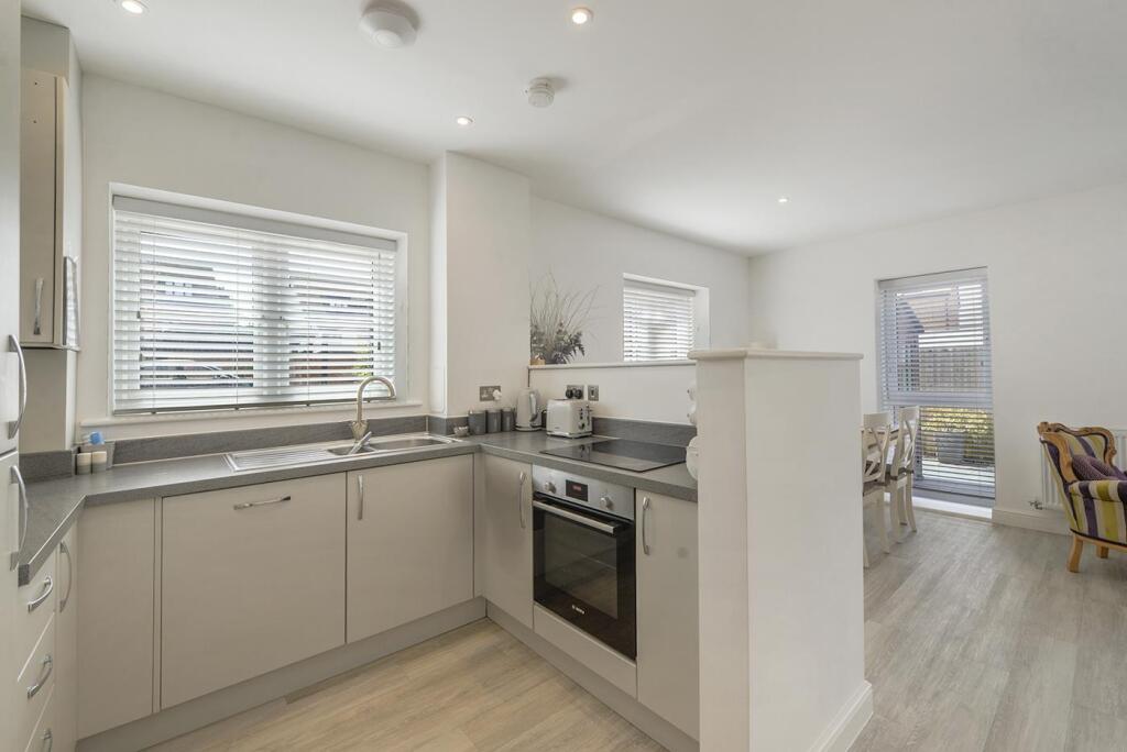 Kitchen/Living Area