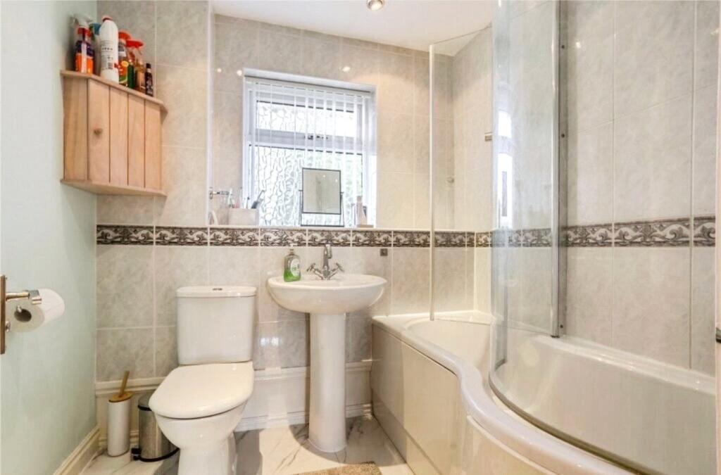 Main Bathroom