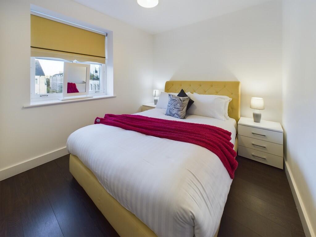 CAM02089G0-PR0418...