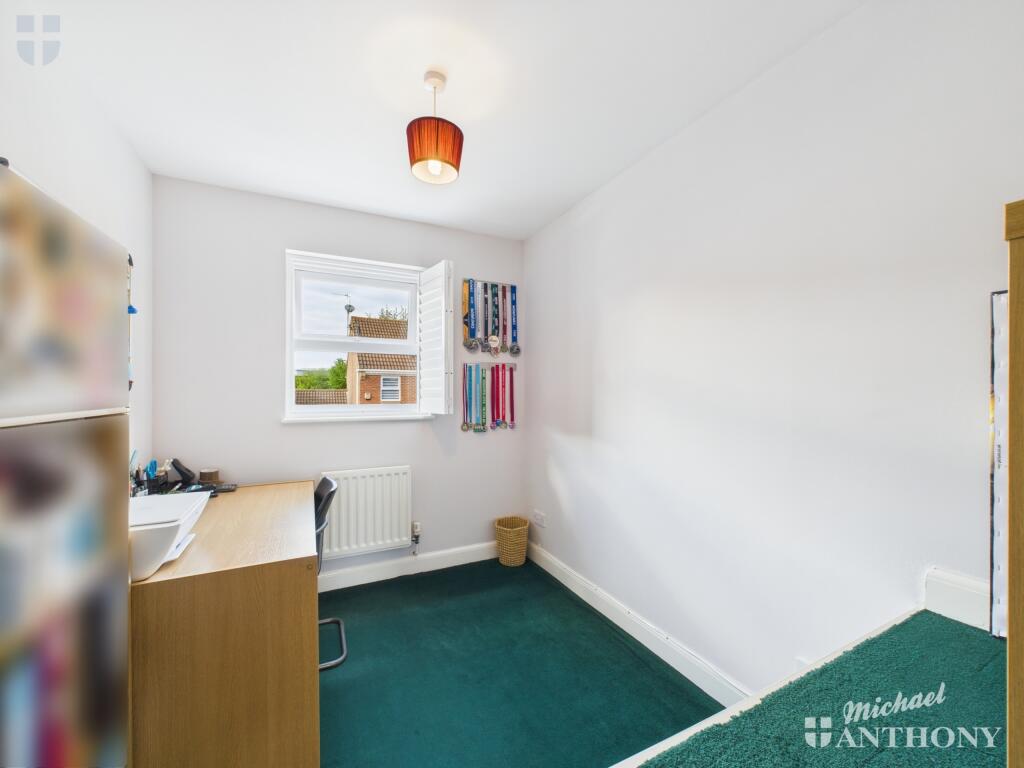 CAM03218G0-PR0615-STILL013