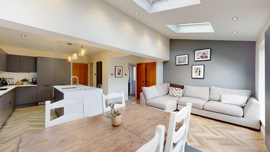 16-The-Poplars-08132025_170808