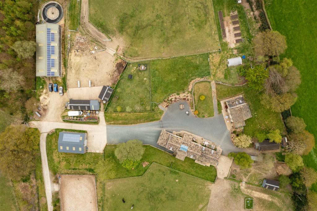OUTSIDE DETAILS FOR BARN, STEEL-FRAMED BARNS AND O