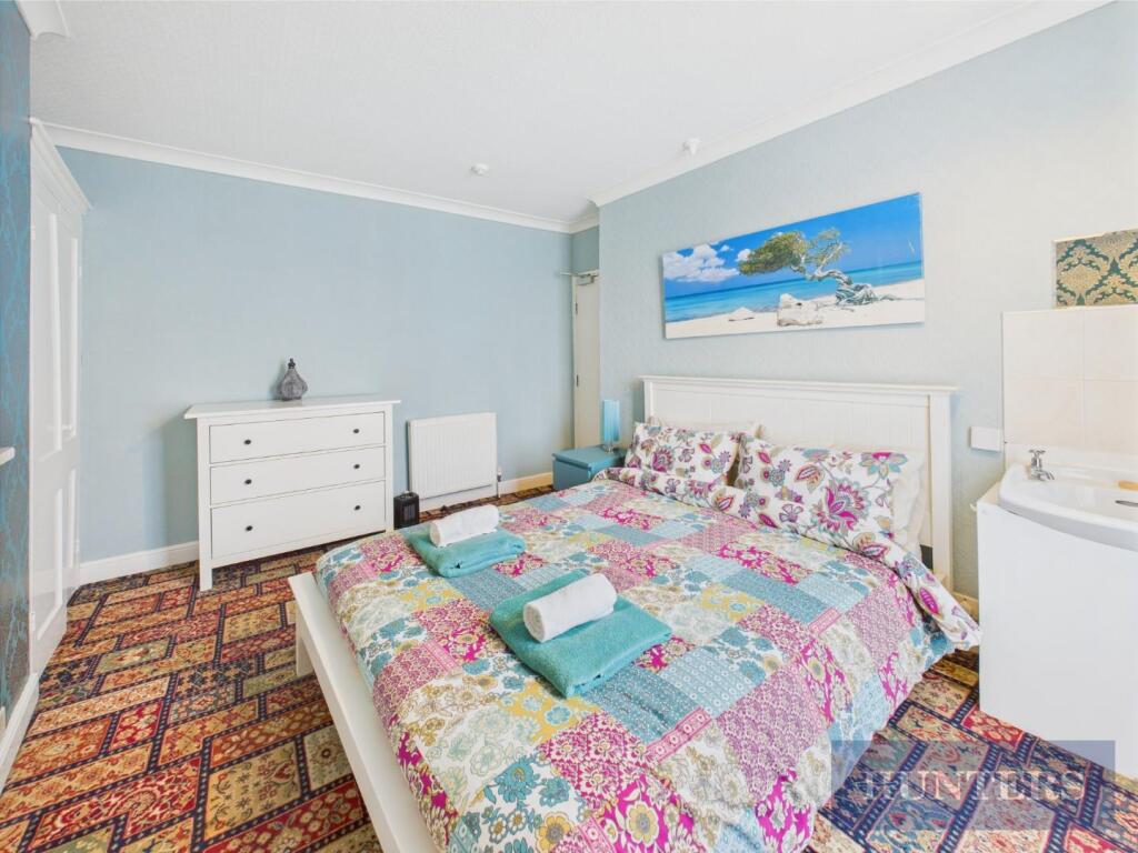 CAM05316G0-PR0103-STILL009.jpg