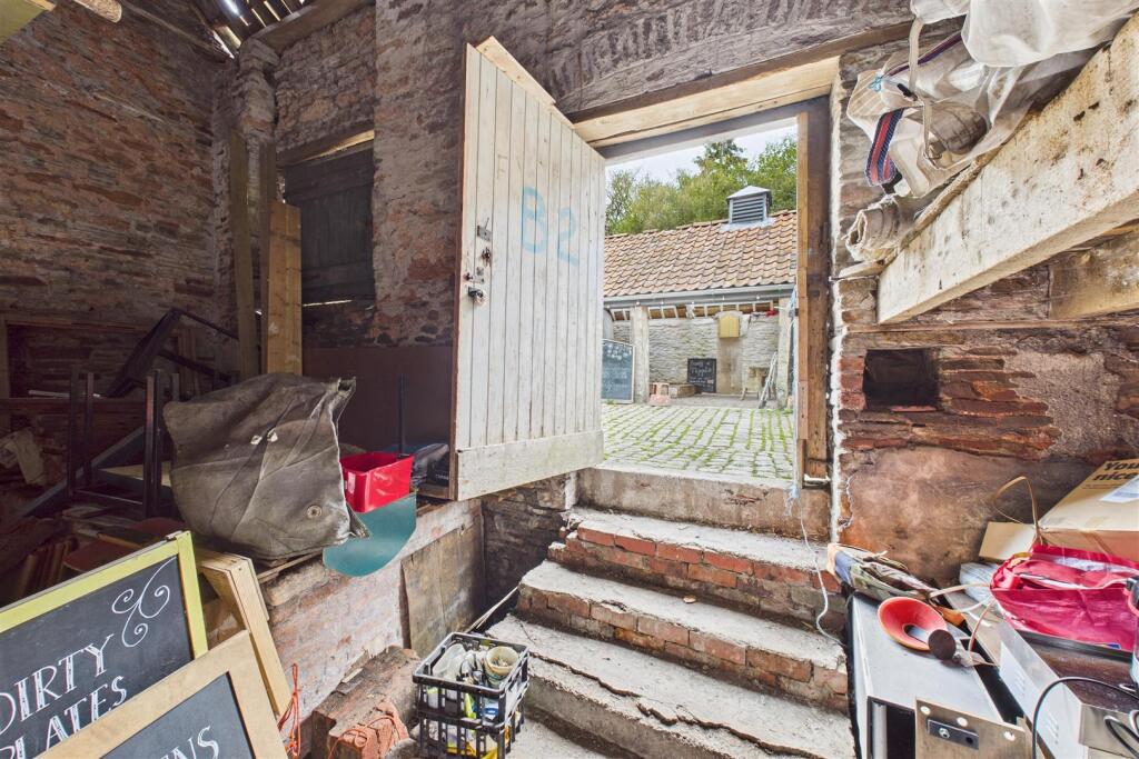 Barn 2b @ Bridge Farm, Bell Hill Stapleton, Bristo