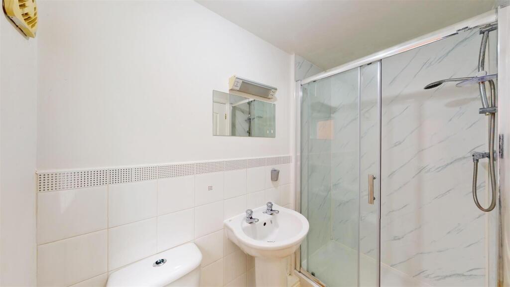 En Suite.jpg