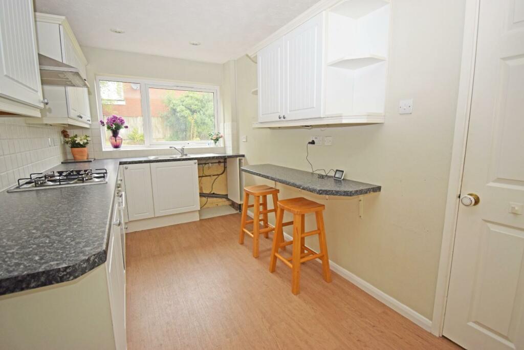 36 Leadbetter Drive, kitchen b.jpg