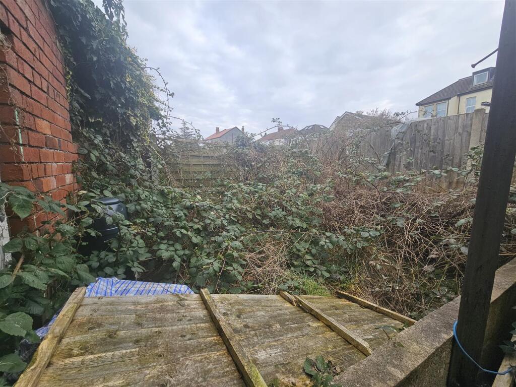 8 - - Land, storage and parking in Horfield.jpg