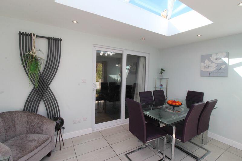 Garden room/Dining room