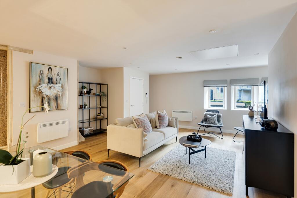 Living room ()