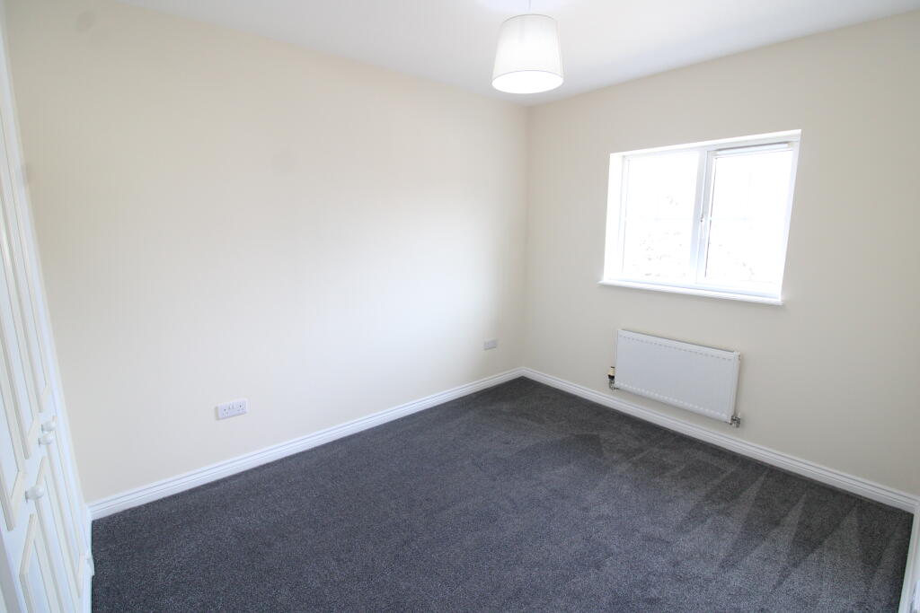 2nd bedroom