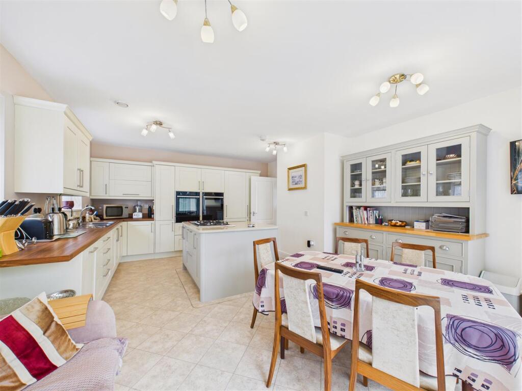 Living Kitchen