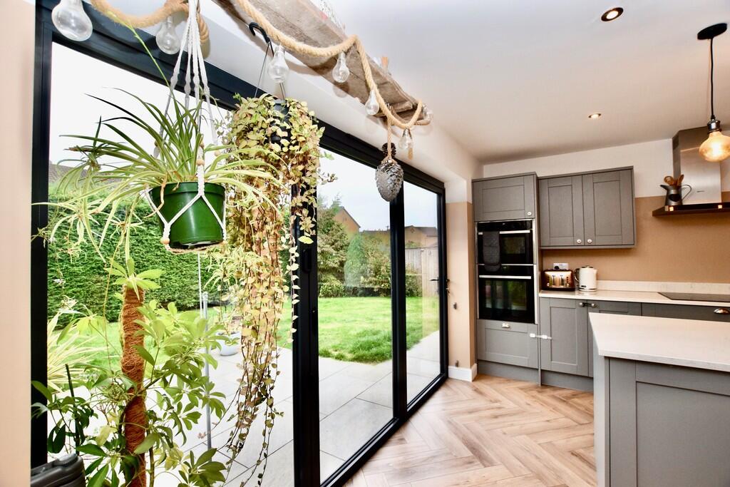 Kitchen/Dining/Li...