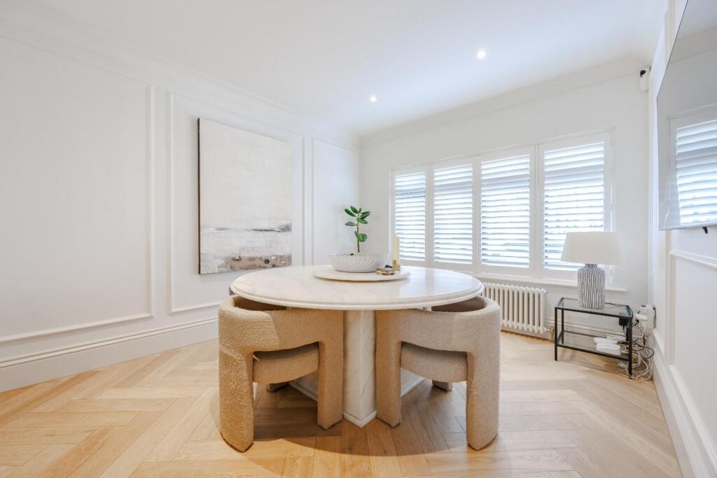 Breakfast Room