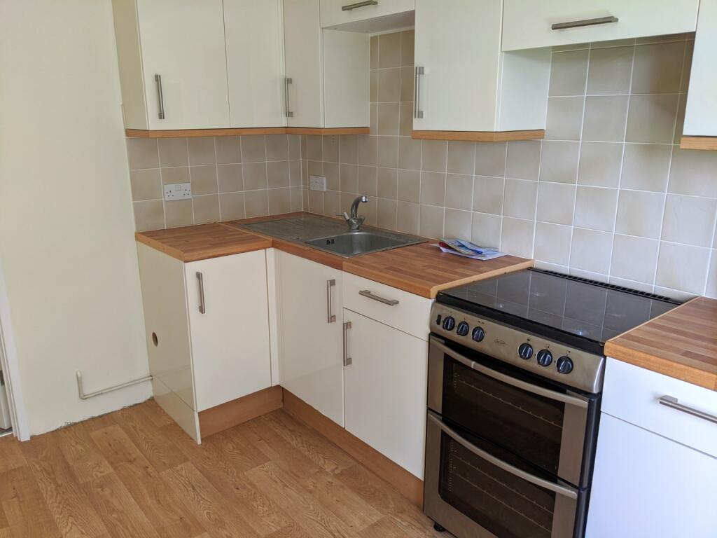 6 Kitchen