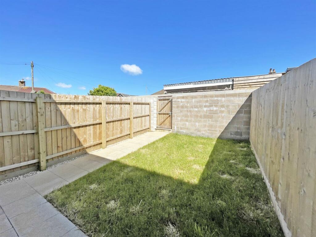 Sound View 6 - Garden.jpg