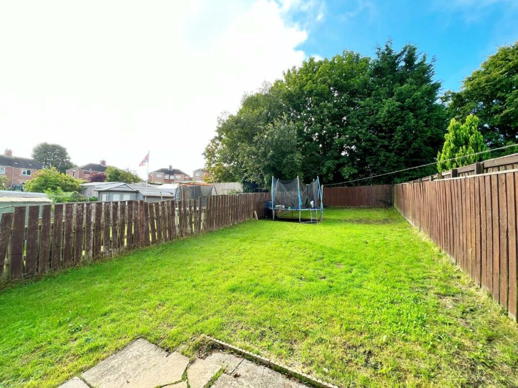 Garden pic 3.jpg