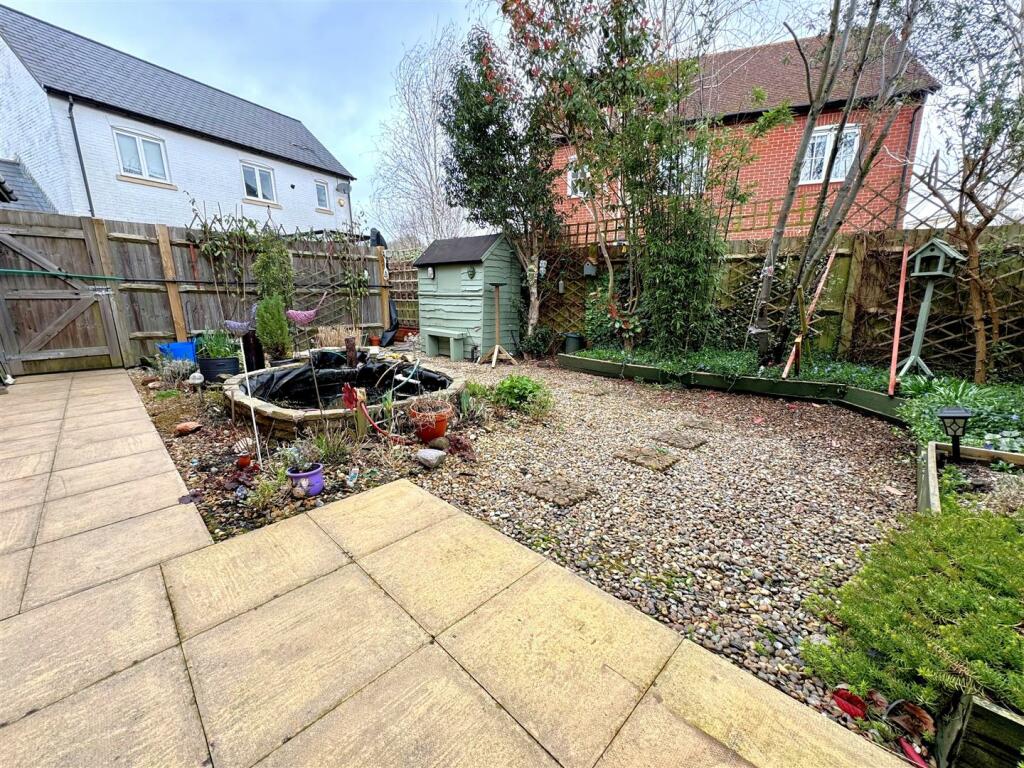 garden 2.jpg