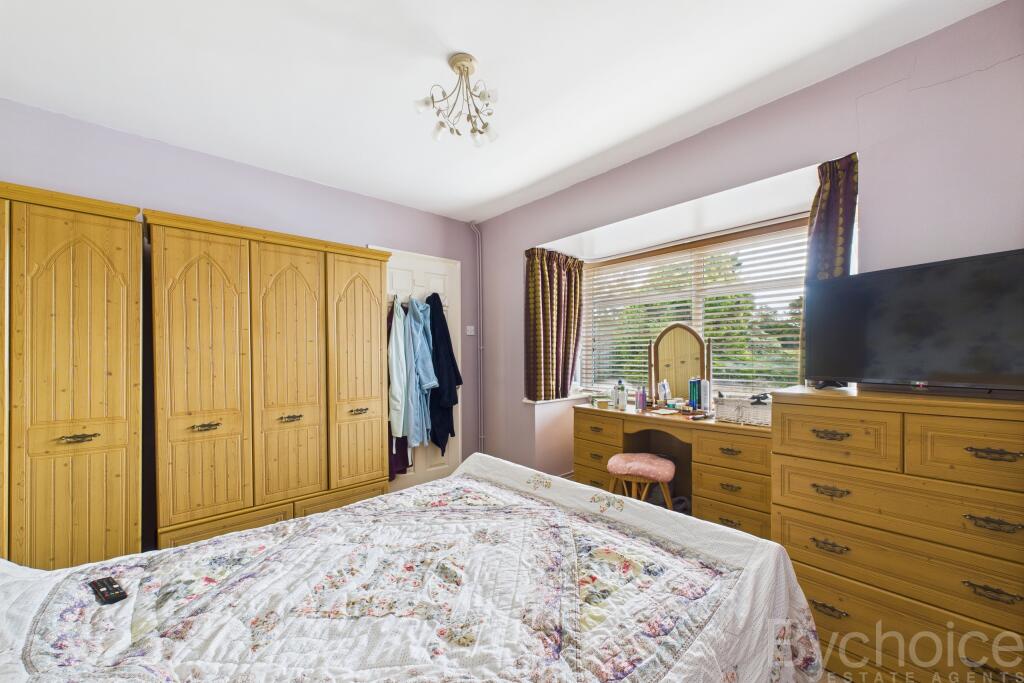 CAM05454G0-PR0045-STILL012