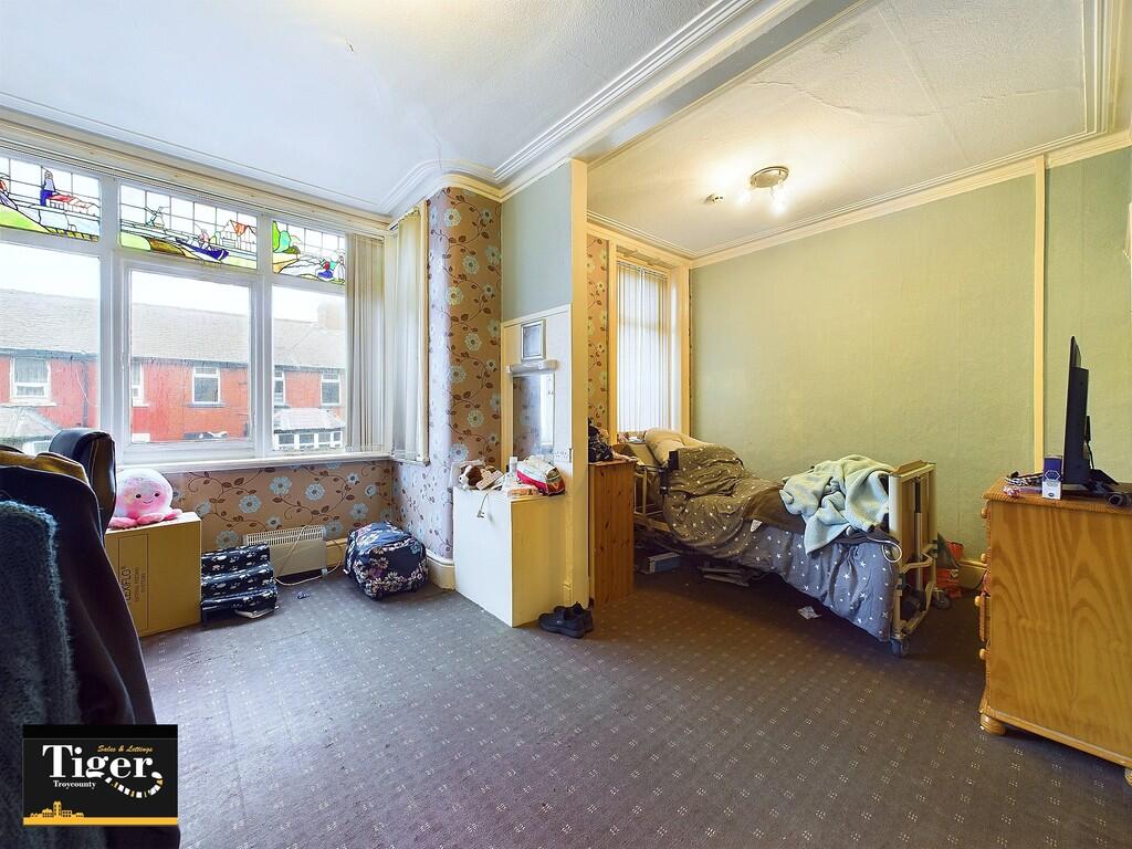 CAM03440G0-PR0256...