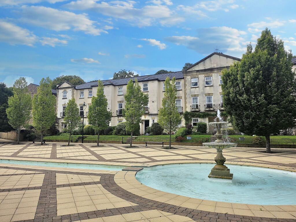 Courtyard at The Piazza