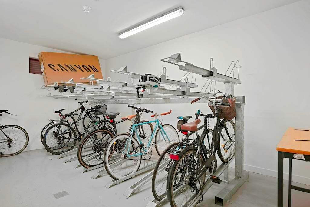 Bike rack room 