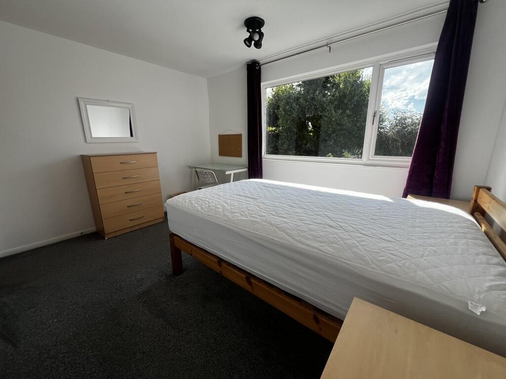 4d5c03ea-Bedroom ...