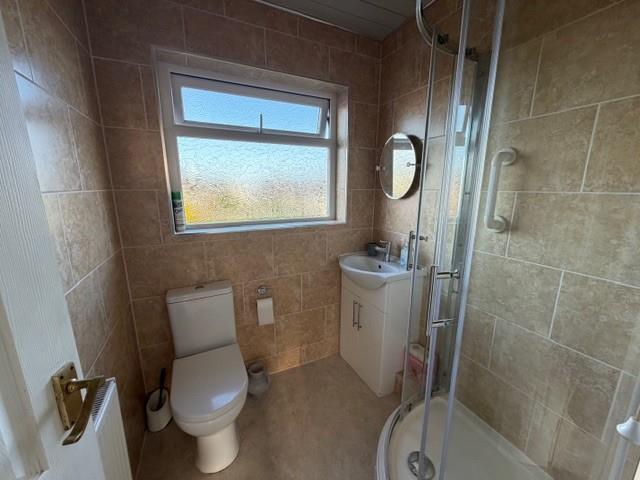 Shower Room.jpg