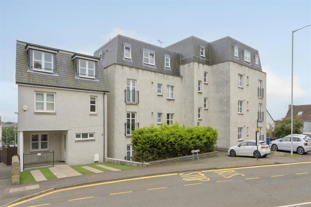 Apt4PrioryLane004.jpg