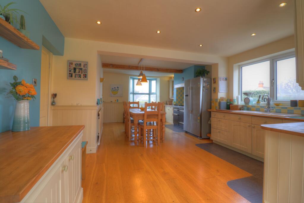breakfast kitchen
