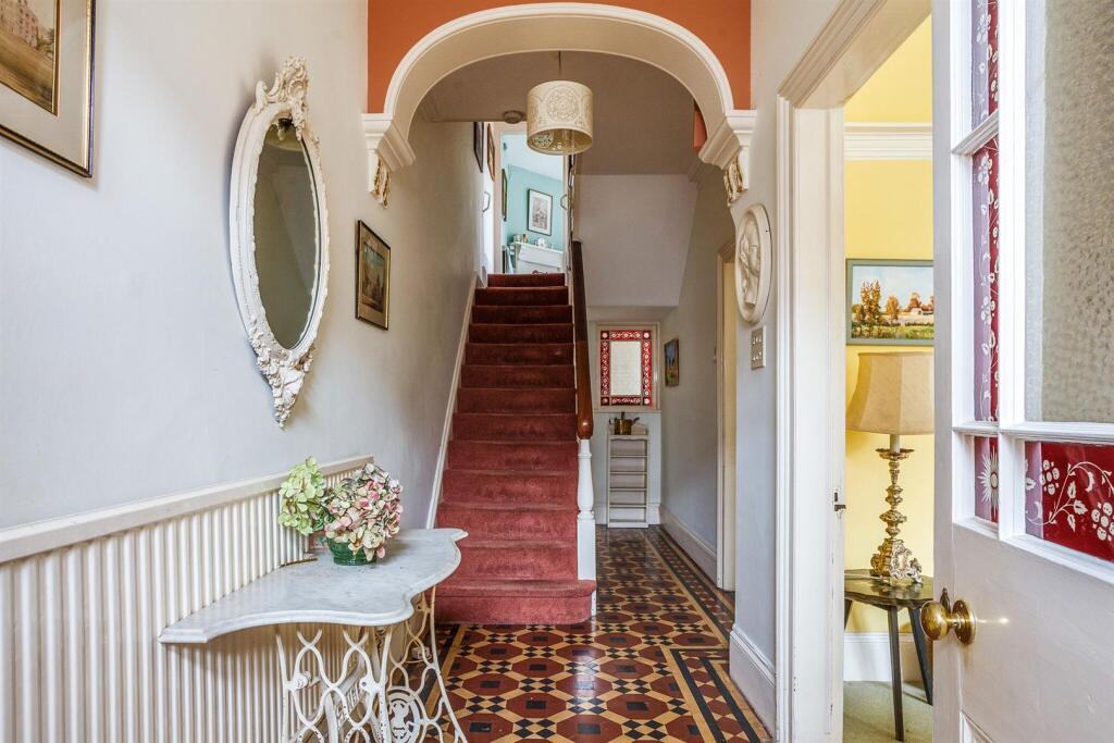 82945_5 St Peters Road (11)_low.jpg